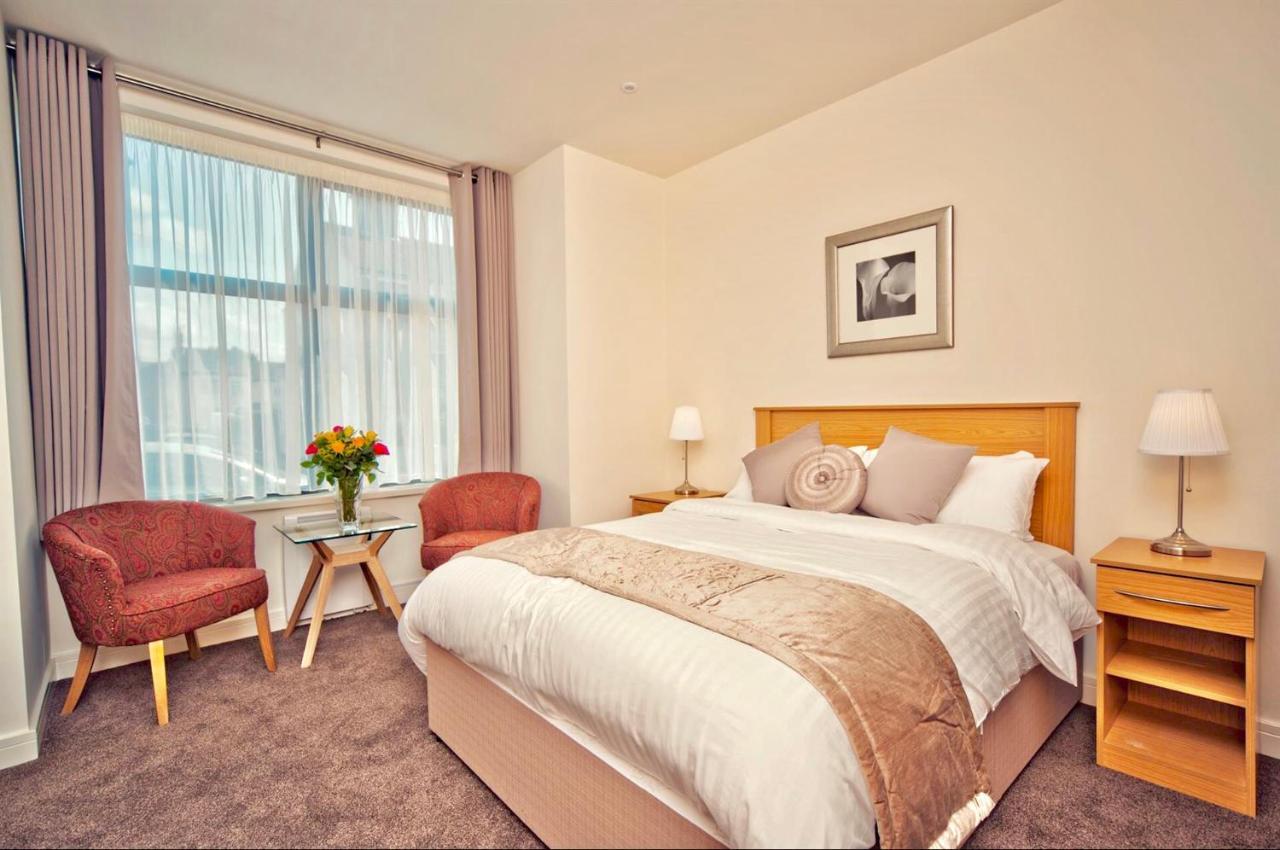 קלית'ורפס The Burlington Hotel מראה חיצוני תמונה
